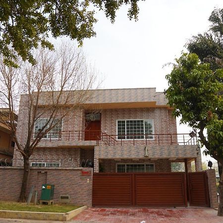 Grand Royal Bed and Breakfast Islamabad Eksteriør billede