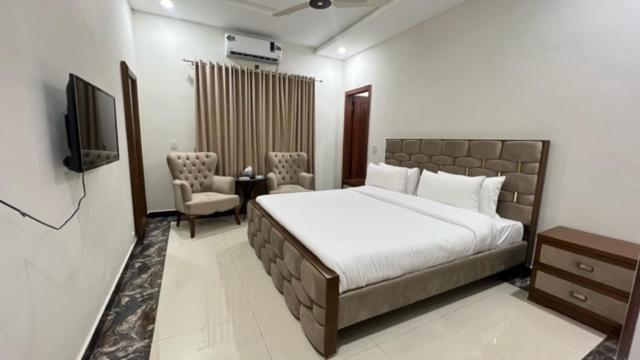 Grand Royal Bed and Breakfast Islamabad Eksteriør billede