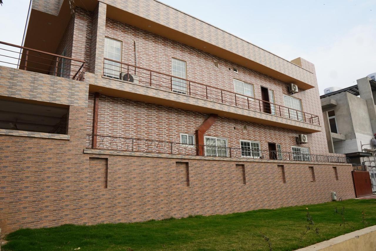 Grand Royal Bed and Breakfast Islamabad Eksteriør billede