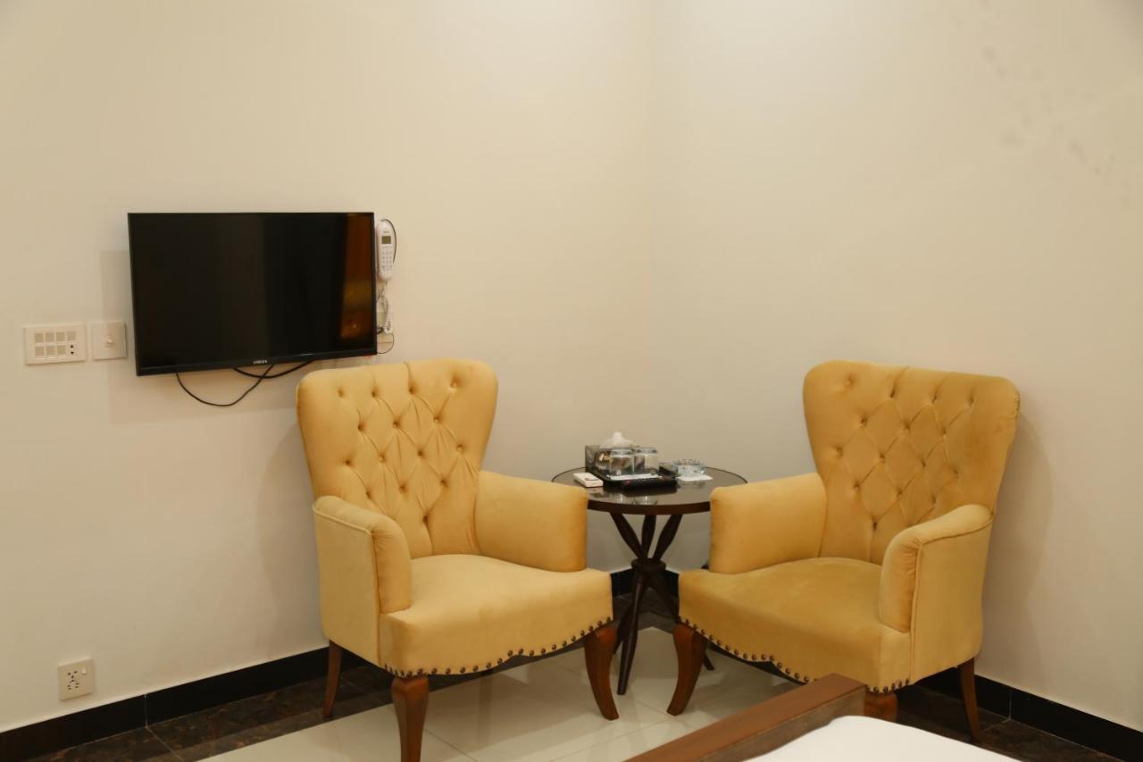 Grand Royal Bed and Breakfast Islamabad Eksteriør billede